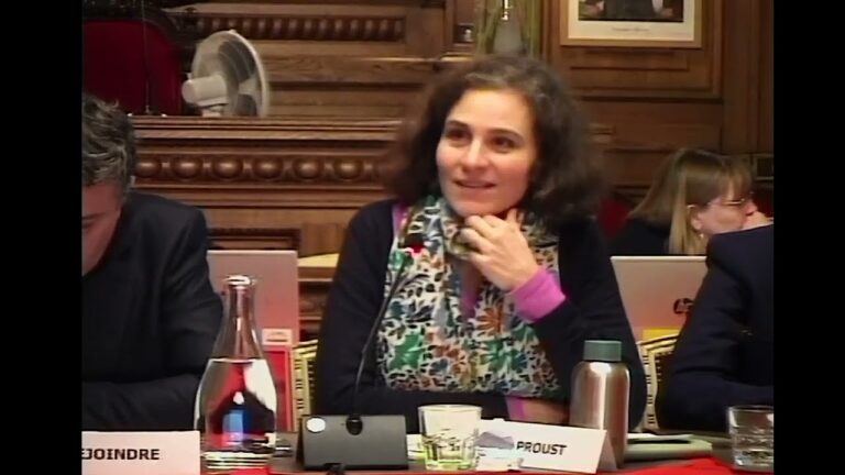 26/02/02 – Q1 CANDELABRES