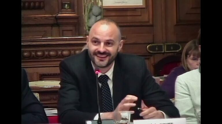 26/05/12 – Question orale 5 – CONFISCATION DE L&rsquo;ESPACE PUBLIC